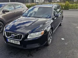 Svart Begagnad 2010 Volvo V70 Kinetic Kombi | 42 000 kr (Marknadspris)