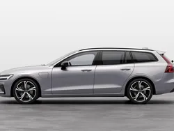 Vit Ny 2024 Volvo V60 Plus Kombi | 589 900 kr (Dyr)