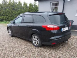 Svart Begagnad 2011 Ford Focus Trend Kombi | 32 000 kr (Bra pris)
