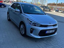 Grå Begagnad 2020 Kia Rio Halvkombi | 129 900 kr (Bra pris)