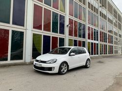 Vit Begagnad 2011 VW Golf VII GTD Halvkombi | 99 900 kr (Marknadspris)