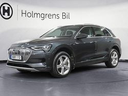 Grå Begagnad 2019 Audi e-tron Proline SUV | 329 800 kr (Marknadspris)