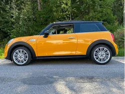 Orange Begagnad 2015 Mini Cooper SD Halvkombi | 139 900 kr
