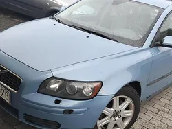 Blå Begagnad 2004 Volvo S40 Sedan | 19 999 kr (Dyr)