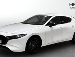Vit (white) Begagnad 2023 Mazda 3 Halvkombi | 290 000 kr (Marknadspris)