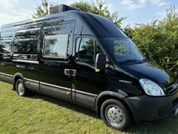 Svart Begagnad 2008 Iveco Daily | 345 000 kr