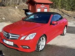 Röd Begagnad 2011 Mercedes E200 Cab | 179 000 kr (Marknadspris)