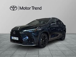 Svart Begagnad 2025 Lexus NX450h+ Sport Line SUV | 629 000 kr (Bra pris)