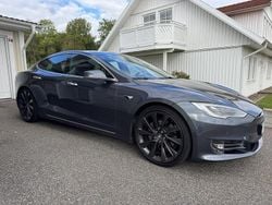 Grå Begagnad 2018 Tesla Model S Sedan | 289 000 kr (Marknadspris)