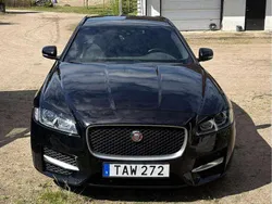 Svart Begagnad 2019 Jaguar XF Sportbrake R-Sport Kombi | 255 000 kr (Marknadspris)