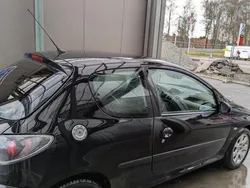 Svart Begagnad 2003 Peugeot 206 GTi Halvkombi | 17 500 kr (Bra pris)