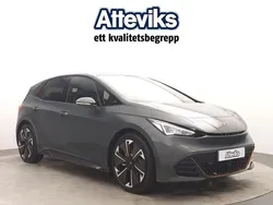Mörkgrön Ny 2024 Cupra Born e-Boost Halvkombi | 591 900 kr