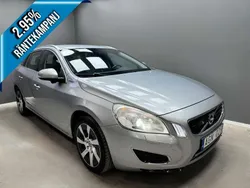 Silver Begagnad 2013 Volvo V60 Summum Kombi | 99 900 kr (Bra pris)