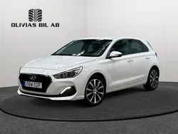 Vit Begagnad 2020 Hyundai i30 Trend Halvkombi | 149 400 kr (Bra pris)