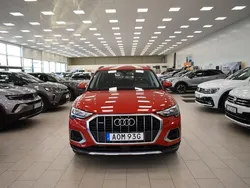 Röd Begagnad 2021 Audi Q3 Advanced SUV | 339 900 kr (Marknadspris)