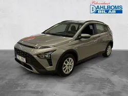 Grå Begagnad 2022 Hyundai Bayon Essential SUV | 194 900 kr (Marknadspris)