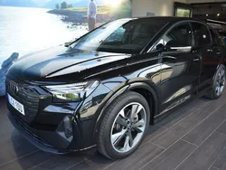 Svart Begagnad 2023 Audi Q4 Sportback e-tron S-Line SUV | 569 000 kr (Marknadspris)
