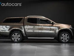Brun Begagnad 2018 Mercedes X250 Edition Pickup | 378 750 kr