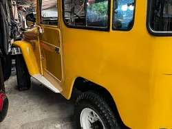 Gul Begagnad 1982 Toyota Land Cruiser SUV | 399 000 kr