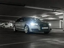 Grå Begagnad 2016 Audi A6 Sport Kombi | 195 000 kr (Marknadspris)