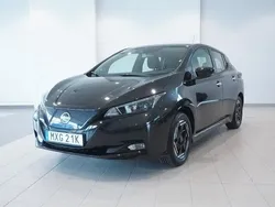 Svart Begagnad 2023 Nissan Leaf Acenta Halvkombi | 199 800 kr (Marknadspris)