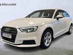 Vit Begagnad 2017 Audi A3 Sportback Halvkombi | 89 900 kr