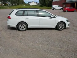 Vit Begagnad 2014 VW Golf VII Kombi | 104 000 kr (Bra pris)