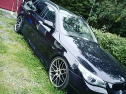 Svart Begagnad 2005 BMW 545 Kombi | 61 000 kr
