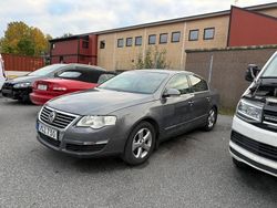 Grå Begagnad 2006 VW Passat Highline Sedan | 17 999 kr (Marknadspris)