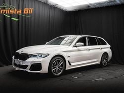Vit Begagnad 2022 BMW 530e M Sport Kombi | 418 900 kr (Lite dyr)