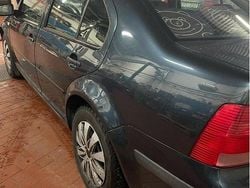Grå Begagnad 2005 VW Bora Basis Sedan | 18 000 kr