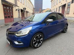 Mörkblå Begagnad 2016 Renault Clio IV GT-Line Halvkombi | 129 900 kr (Marknadspris)