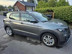 Grå Begagnad 2019 VW T-Cross SUV | 150 000 kr (Bra pris)