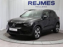 Svart Begagnad 2025 Volvo XC40 Plus SUV | 429 500 kr (Dyr)