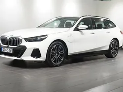 Okänd Begagnad 2025 BMW 530e Efficient Dynamics Kombi | 669 500 kr (Superpris)