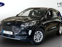 Silver Begagnad 2022 Ford Kuga Titanium SUV | 259 900 kr (Marknadspris)