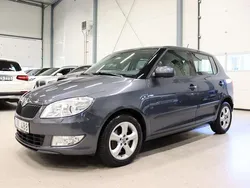 Mörkgrå Begagnad 2011 Skoda Fabia Elegance Halvkombi | 99 800 kr (Dyr)
