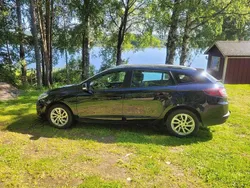 Svart Begagnad 2015 Renault Mégane GrandTour Kombi | 54 000 kr (Marknadspris)