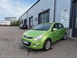 Grön Begagnad 2012 Hyundai i20 Premium Halvkombi | 59 700 kr (Marknadspris)