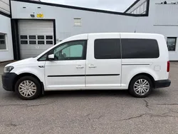 Begagnad 2017 VW Caddy Maxi Life Life Minibuss | 54 200 kr