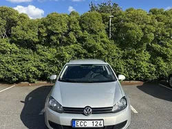 Brun Begagnad 2011 VW Golf VI Kombi | 67 000 kr (Marknadspris)