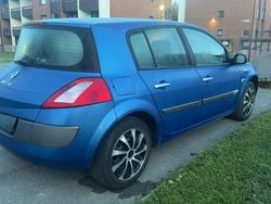 Blå Begagnad 2004 Renault Mégane II Halvkombi | 24 500 kr (Marknadspris)