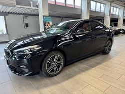 Svart Begagnad 2021 BMW 218 Sport Line Sportkupé | 269 000 kr (Marknadspris)