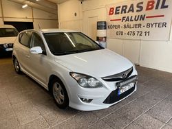 Vit Begagnad 2011 Hyundai i30 Halvkombi | 37 900 kr