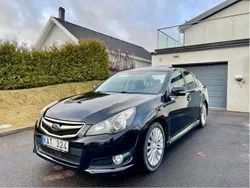 Svart Begagnad 2010 Subaru Legacy Sedan | 54 900 kr (Superpris)
