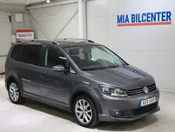 Mörkgrå (grå) Begagnad 2014 VW Touran Cross Minibuss | 109 000 kr (Marknadspris)