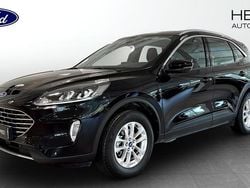 Svart (black) Begagnad 2023 Ford Kuga Titanium SUV | 254 900 kr (Marknadspris)