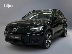 Svart Begagnad 2022 Volvo XC40 Plus SUV | 329 000 kr