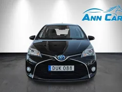 Svart Begagnad 2014 Toyota Yaris Hybrid Halvkombi | 96 000 kr (Lite dyr)