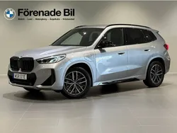 Grå (space silver metallic) Begagnad 2024 BMW X1 M Sport SUV | 569 000 kr (Lite dyr)